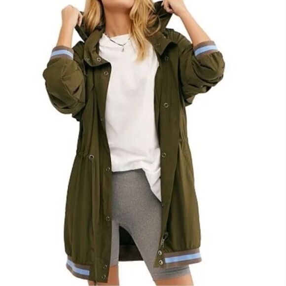 Free People Wind Swept Hooded Jacket in Wild Sage Green S - Picture 1 of 9